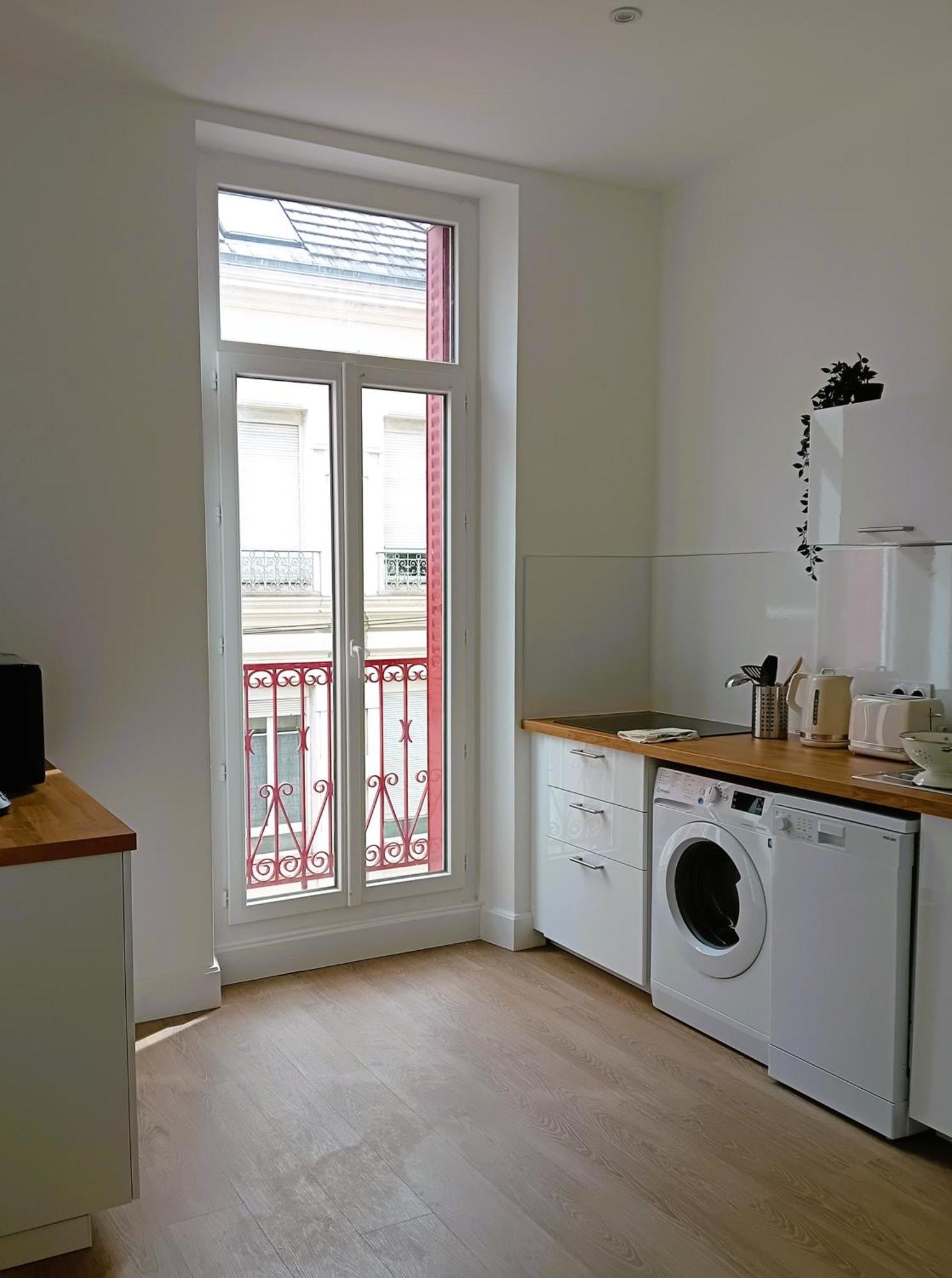 102 - Appart Renove Avec Grand Salon Et 1 Chambre - Tram Et Clinique Mutualiste A 1 Min Grenoble Bagian luar foto